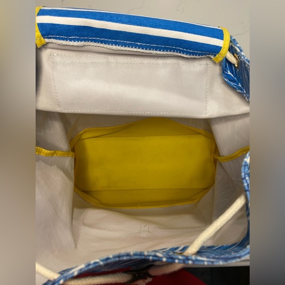 Vineyard Vines Drawstring Backpack - Picture 11 of 11